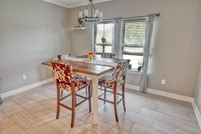 512 Wellshire, West Columbia, TX 77486