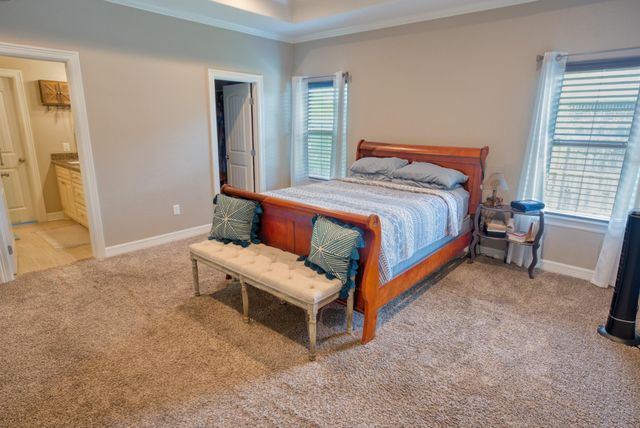 512 Wellshire, West Columbia, TX 77486