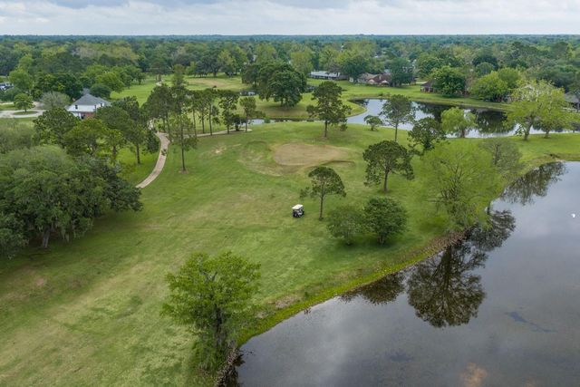 512 Wellshire, West Columbia, TX 77486
