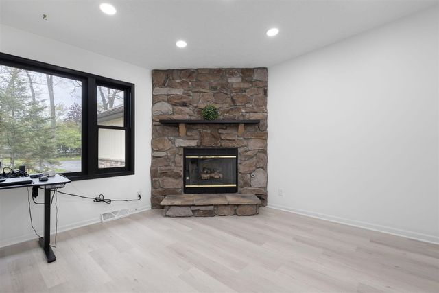 14458 Wolf Lane, New Buffalo, MI 49117