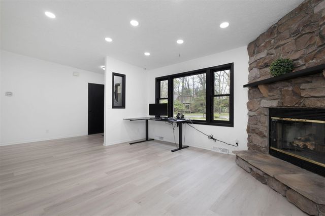 14458 Wolf Lane, New Buffalo, MI 49117