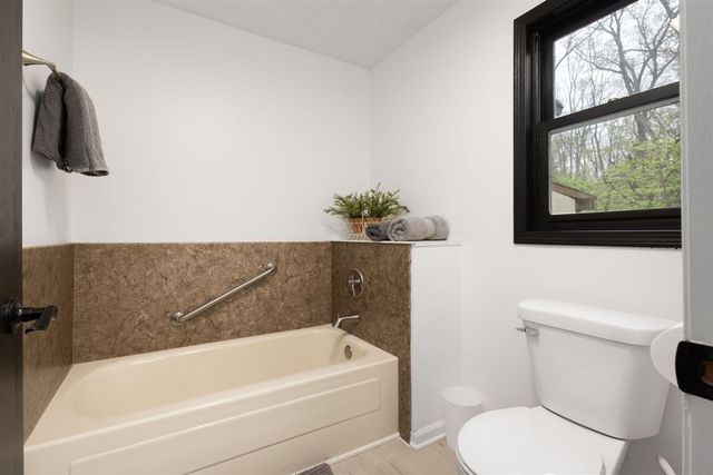14458 Wolf Lane, New Buffalo, MI 49117