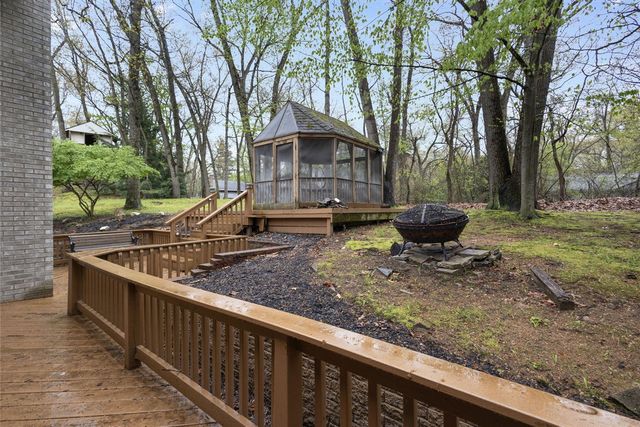 14458 Wolf Lane, New Buffalo, MI 49117