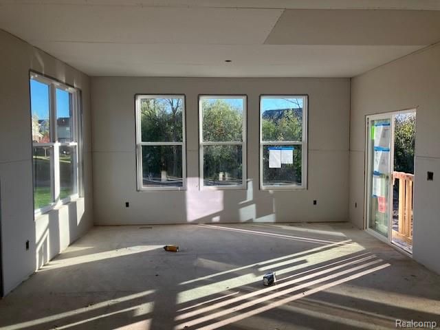 1924 MAGGIE Lane, Superior Charter Township, MI 48198