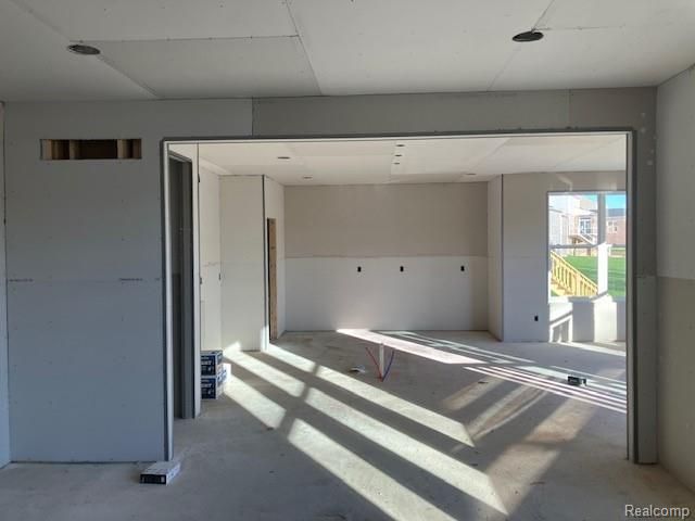 1924 MAGGIE Lane, Superior Charter Township, MI 48198