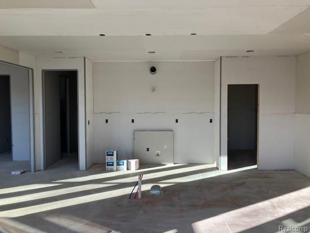 1924 MAGGIE Lane, Superior Charter Township, MI 48198