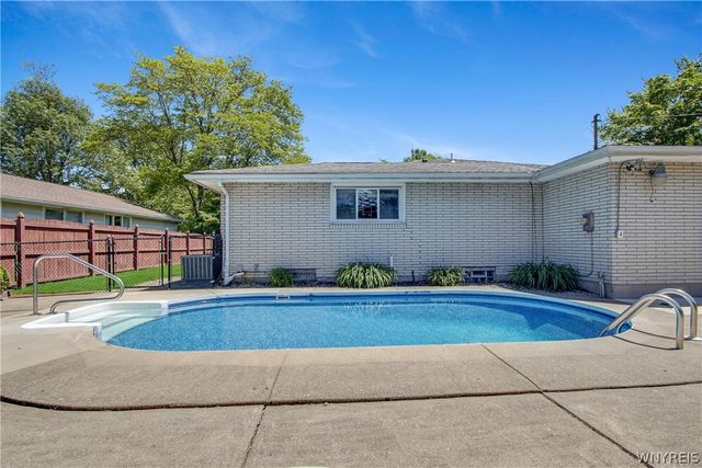 206 Countryside Lane, Amherst, NY 14221