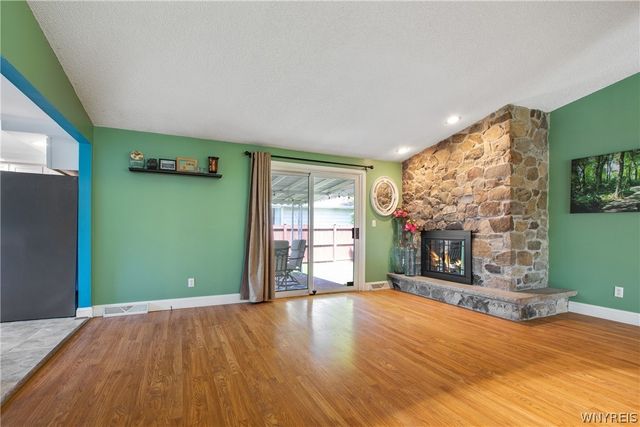 206 Countryside Lane, Amherst, NY 14221