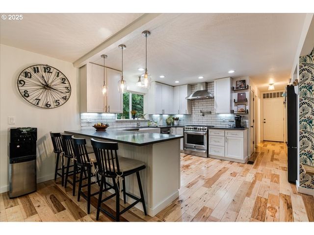 19636 S RIDGE Rd, Oregon City, OR 97045