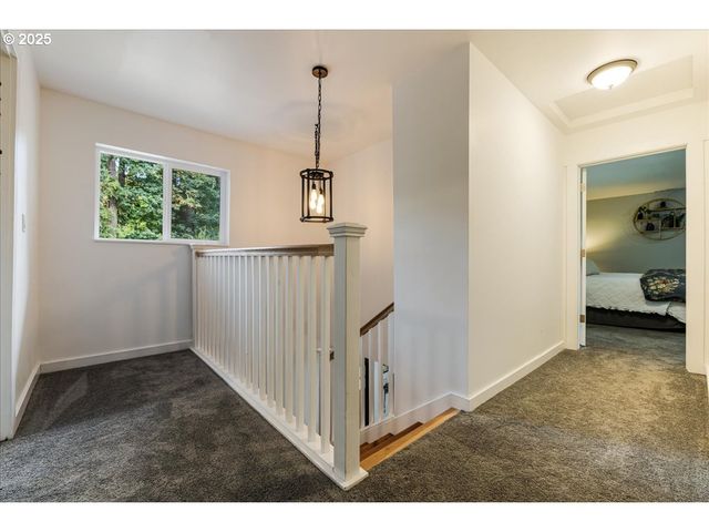 19636 S RIDGE Rd, Oregon City, OR 97045