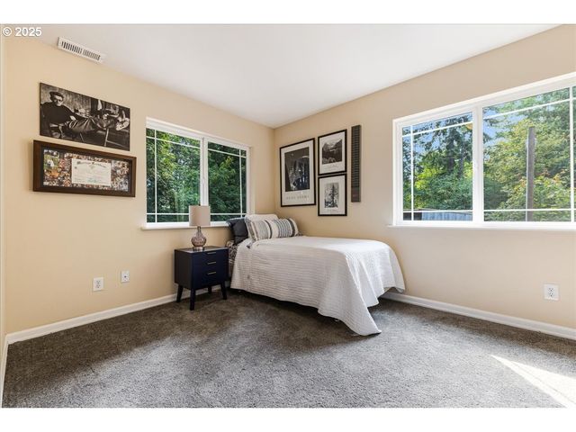 19636 S RIDGE Rd, Oregon City, OR 97045