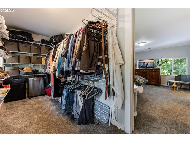 19636 S RIDGE Rd, Oregon City, OR 97045