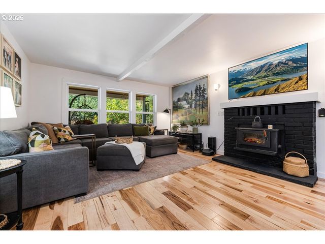 19636 S RIDGE Rd, Oregon City, OR 97045