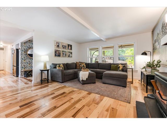 19636 S RIDGE Rd, Oregon City, OR 97045