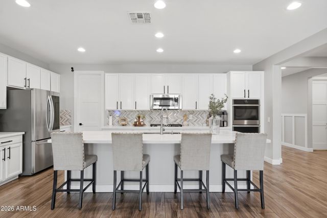 12517 W LAWRENCE Road, Glendale, AZ 85307