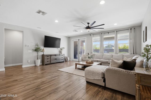 12517 W LAWRENCE Road, Glendale, AZ 85307