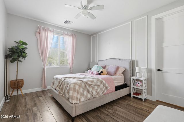 12517 W LAWRENCE Road, Glendale, AZ 85307