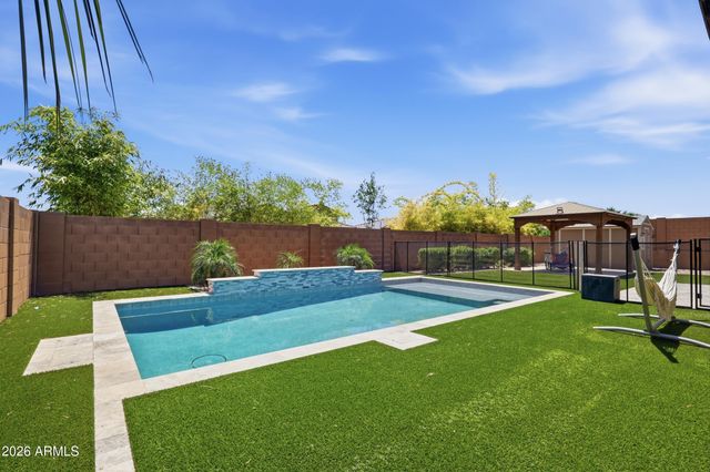12517 W LAWRENCE Road, Glendale, AZ 85307
