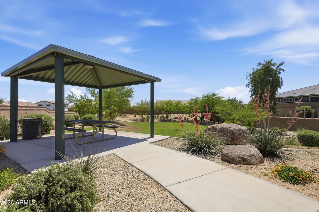Image 52 of property listing at 12517 W LAWRENCE Road, Glendale, AZ 85307