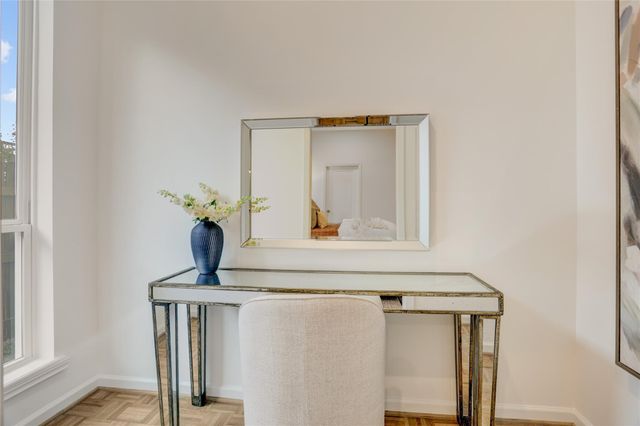 1428 Sugar Creek Boulevard, Sugar Land, TX 77478