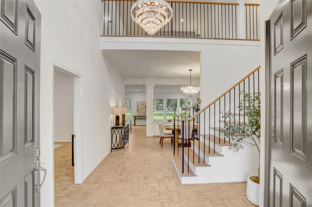 1428 Sugar Creek Boulevard, Sugar Land, TX 77478