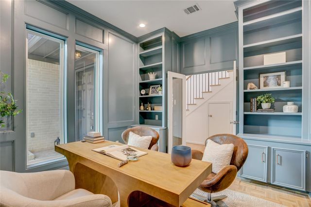 1428 Sugar Creek Boulevard, Sugar Land, TX 77478