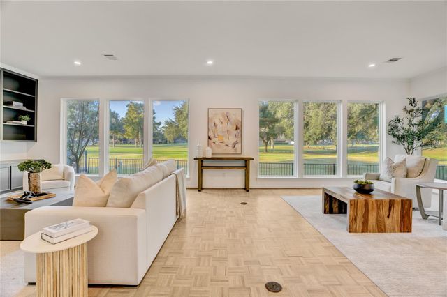 1428 Sugar Creek Boulevard, Sugar Land, TX 77478