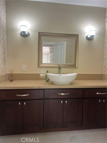 60 Crest Road, Rolling Hills, CA 90274