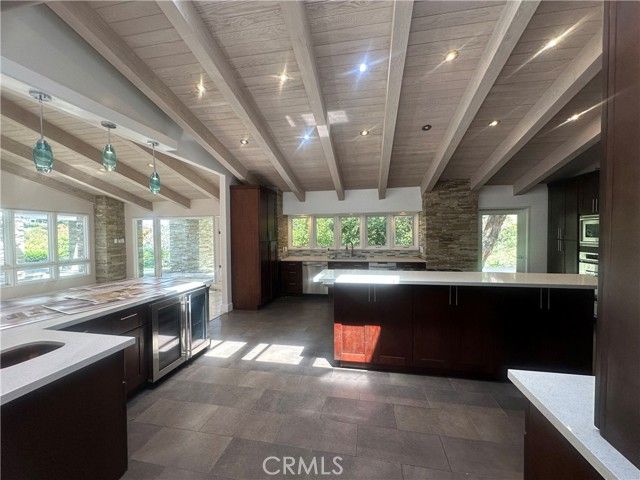 60 Crest Road, Rolling Hills, CA 90274