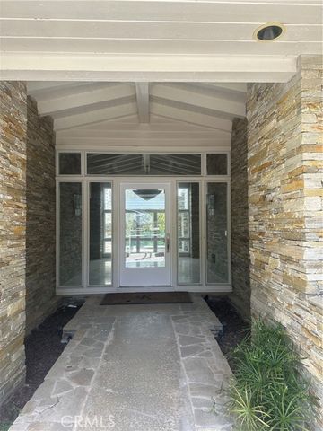 60 Crest Road, Rolling Hills, CA 90274