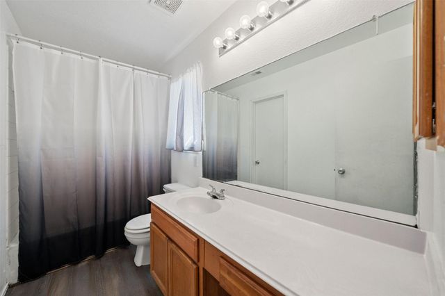 427 Remington Heights Drive, Houston, TX 77073