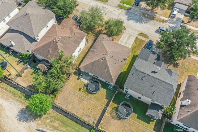 427 Remington Heights Drive, Houston, TX 77073