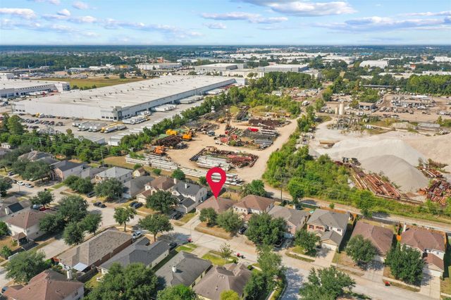 427 Remington Heights Drive, Houston, TX 77073