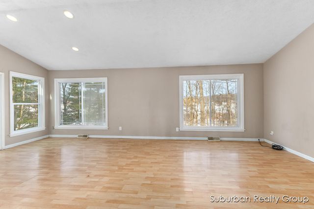 17610 Simmons Avenue Ne, Solon Twp, MI 49319