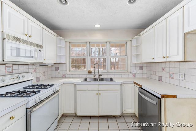 17610 Simmons Avenue Ne, Solon Twp, MI 49319