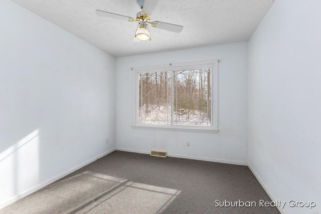 17610 Simmons Avenue Ne, Solon Twp, MI 49319