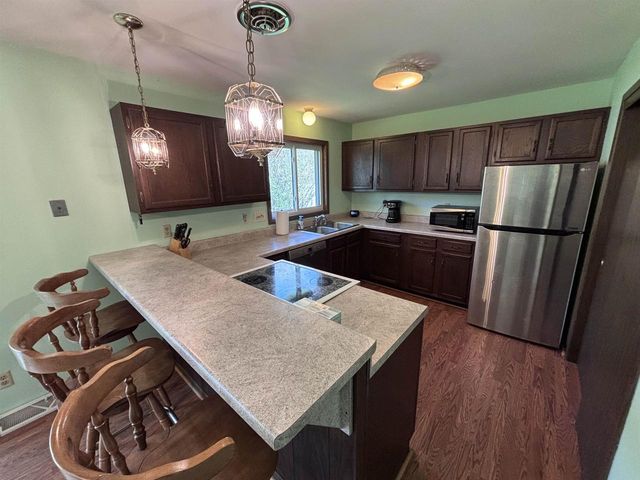 5210 Big Bow Road, Fitchburg, WI 53711