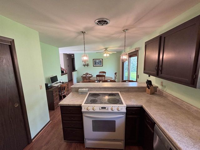 5210 Big Bow Road, Fitchburg, WI 53711