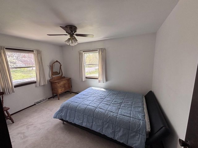 5210 Big Bow Road, Fitchburg, WI 53711