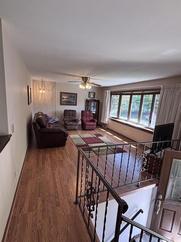 5210 Big Bow Road, Fitchburg, WI 53711