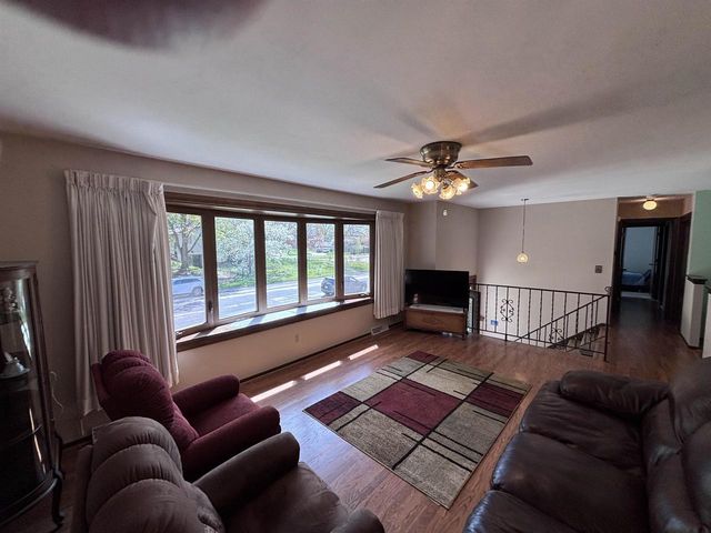 5210 Big Bow Road, Fitchburg, WI 53711