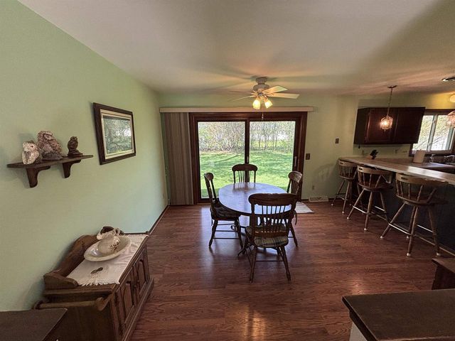 5210 Big Bow Road, Fitchburg, WI 53711