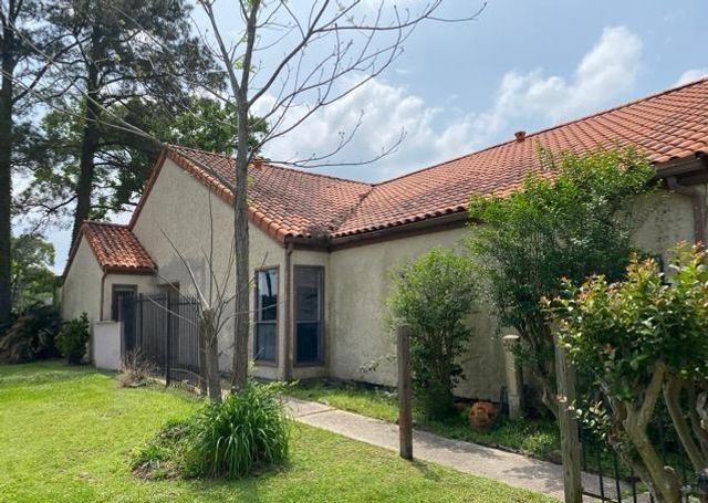 16015 Golf Club Drive, Crosby, TX 77532