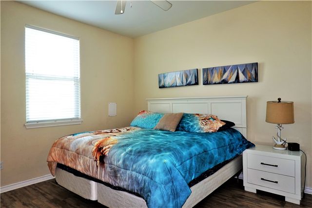 15101 Beach Country Dr, Corpus Christi, TX 78418