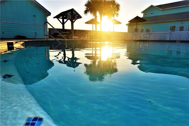 15101 Beach Country Dr, Corpus Christi, TX 78418