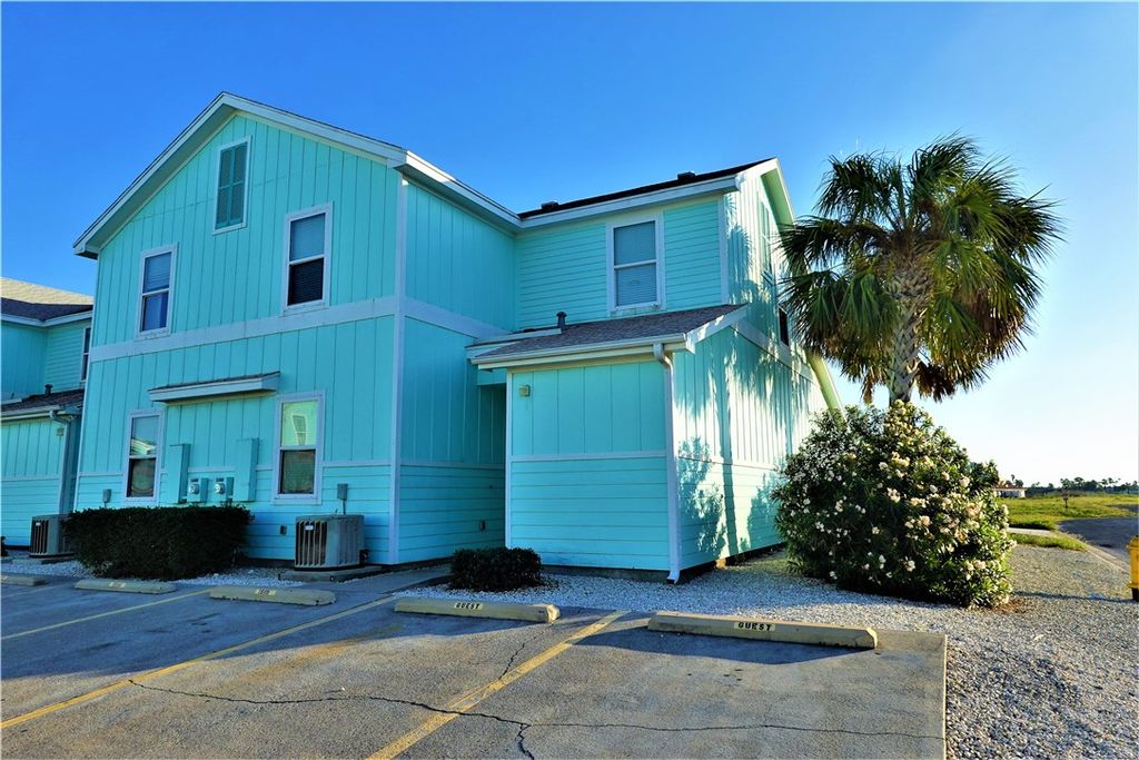 15101 Beach Country Dr, Corpus Christi, TX 78418