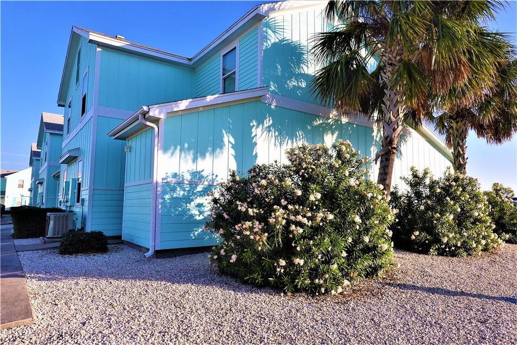 15101 Beach Country Dr, Corpus Christi, TX 78418 — photo 2