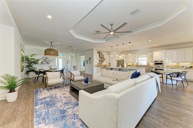 4607 BENITO COURT, Bradenton, FL 34211