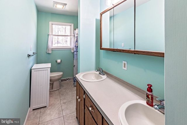 26 OAKDALE LN, Pennsville, NJ 08070