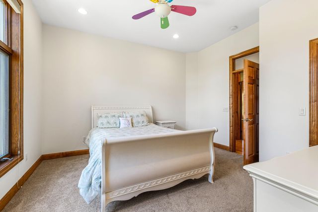 1097 15th Street SW, New Prague, MN 56071